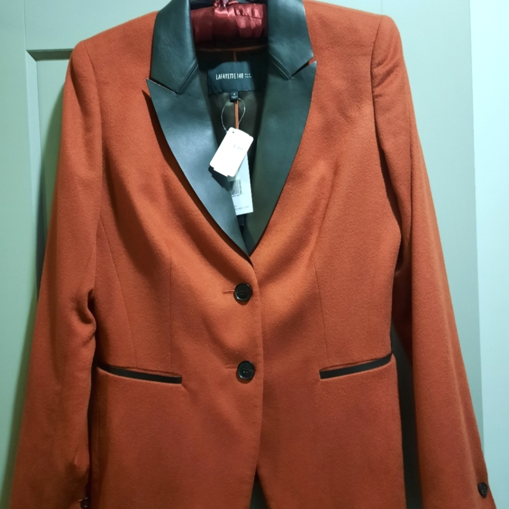 🔥SALE🔥NWT 100% Cashmere Lafayette 148 New York - Rust Color Suit Jacket Size 4